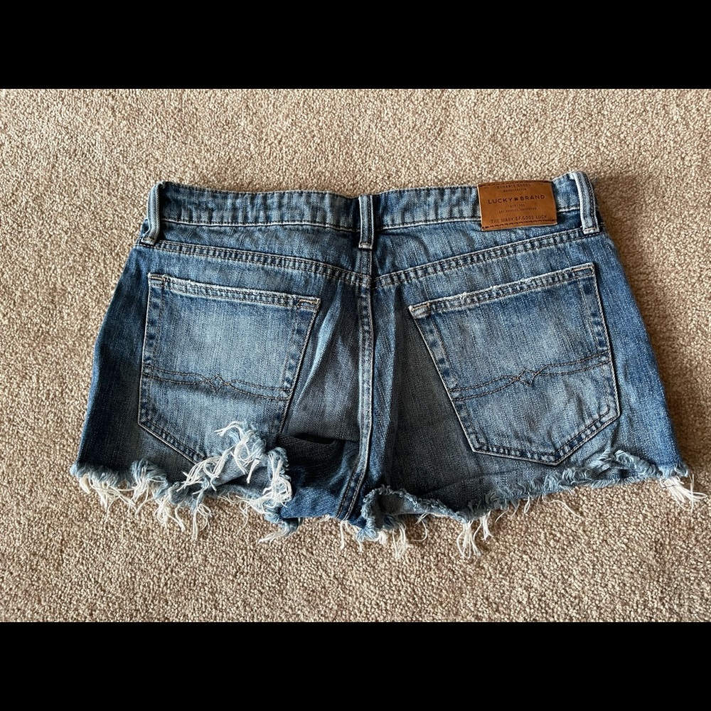 Lucky shorts
